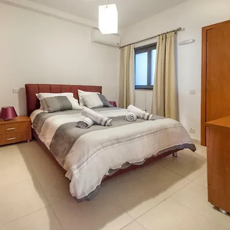 Modern Stylish Apartment - 2 Bedroom & 2 Bathroom Apartment - Spinola Bay, St Julians San Julián Exterior foto