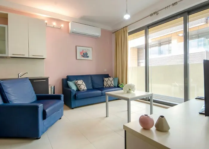 Modern Stylish Apartment - 2 Bedroom & 2 Bathroom Apartment - Spinola Bay, St Julians